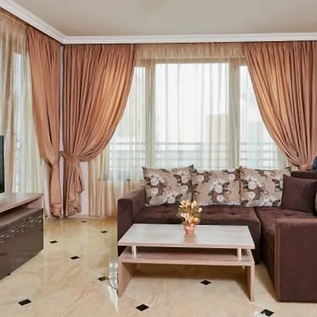 Rose Gardens Boutique By Asteri מלון דירות פומורי